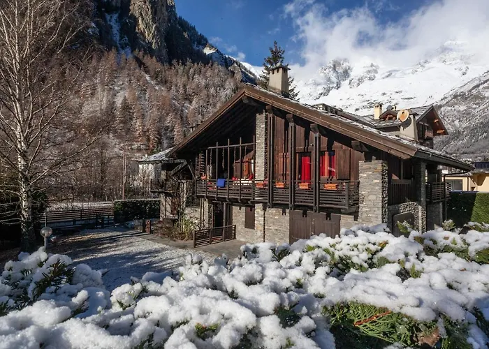 Spacious Low-cost For A Group *