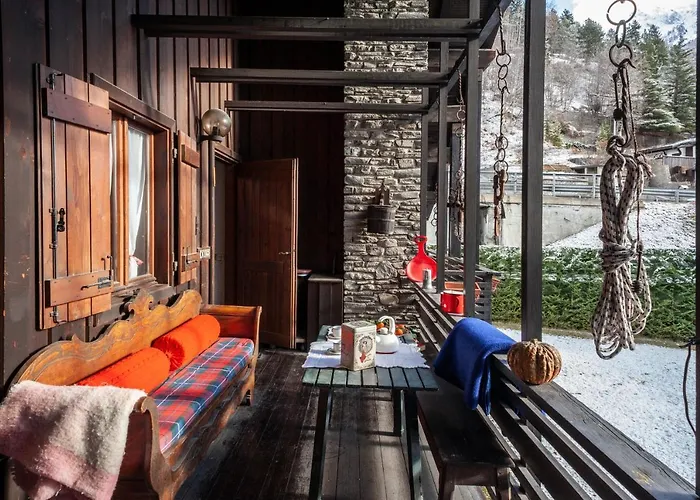 Spacious Low-cost For A Group Apartment