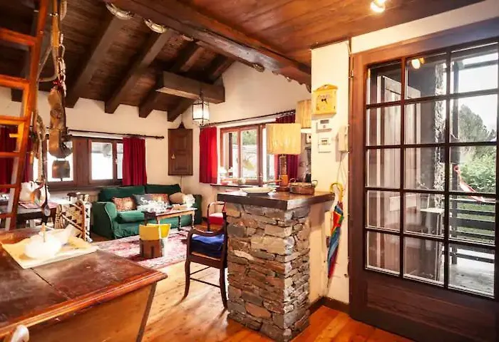Spacious Low-cost For A Group Apartman Courmayeur