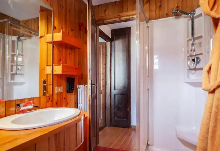 Spacious Low-cost For A Group